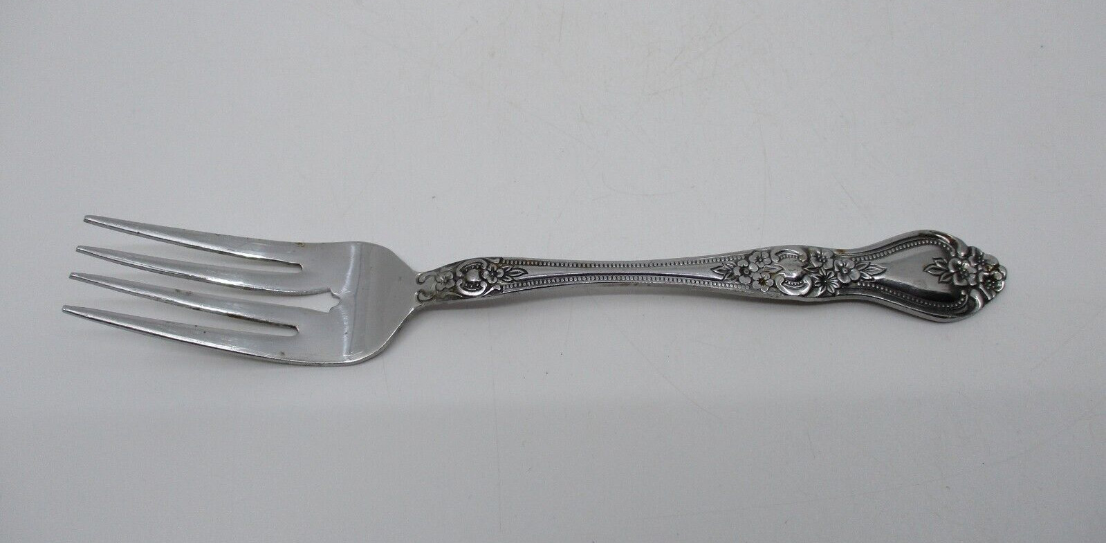 INTERNATIONAL STAINLESS SUMMER ROSE SALAD FORK - 6 7/8" - 08J
