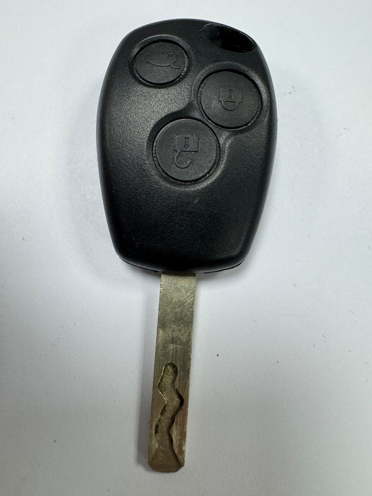 GENUINE RENAULT / VAUXHALL / DACIA 3 BUTTON REMOTE KEY FOB E3330E PCF7947AT