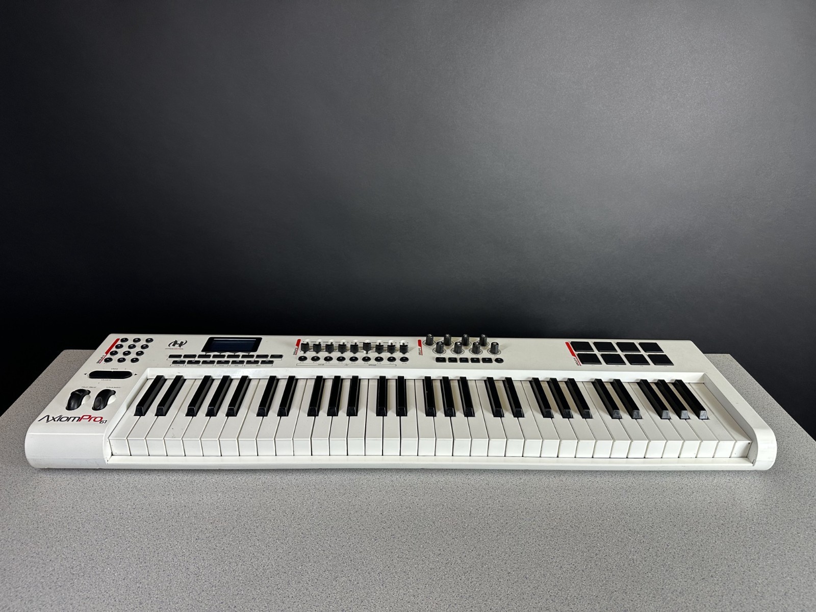 M-Audio Axiom Pro 61 Midi Keyboard HyperControl Technology Lighty Used In Box