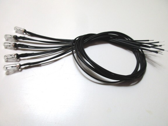 5 New Grain of Wheat Bulbs 12V 4mm 60ma 7" Black Wires with Tracking #