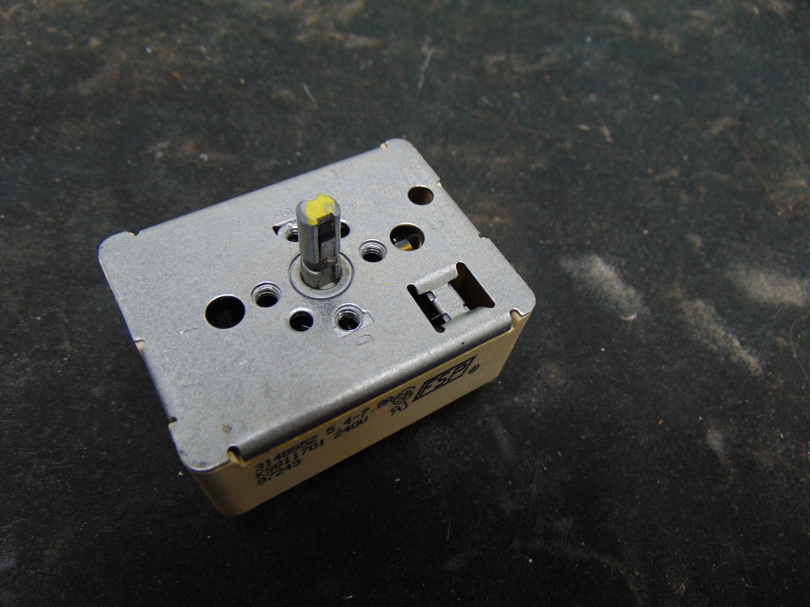 Whirlpool Range RF385PXEN Surface Element Control Switch 3148952