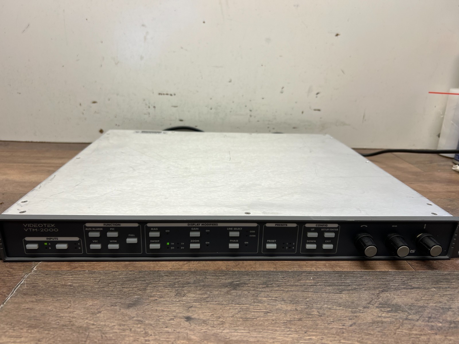 HARRIS Videotek VTM-2000 SD-SDI On-Screen Monitor System