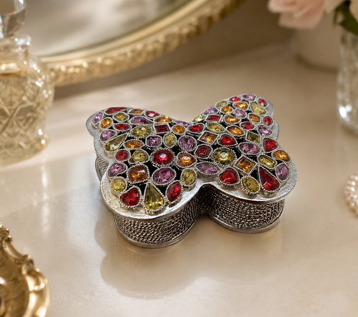 Vtg Neiman Marcus Swarovski Crystal Silver Plated Butterfly Trinket Box