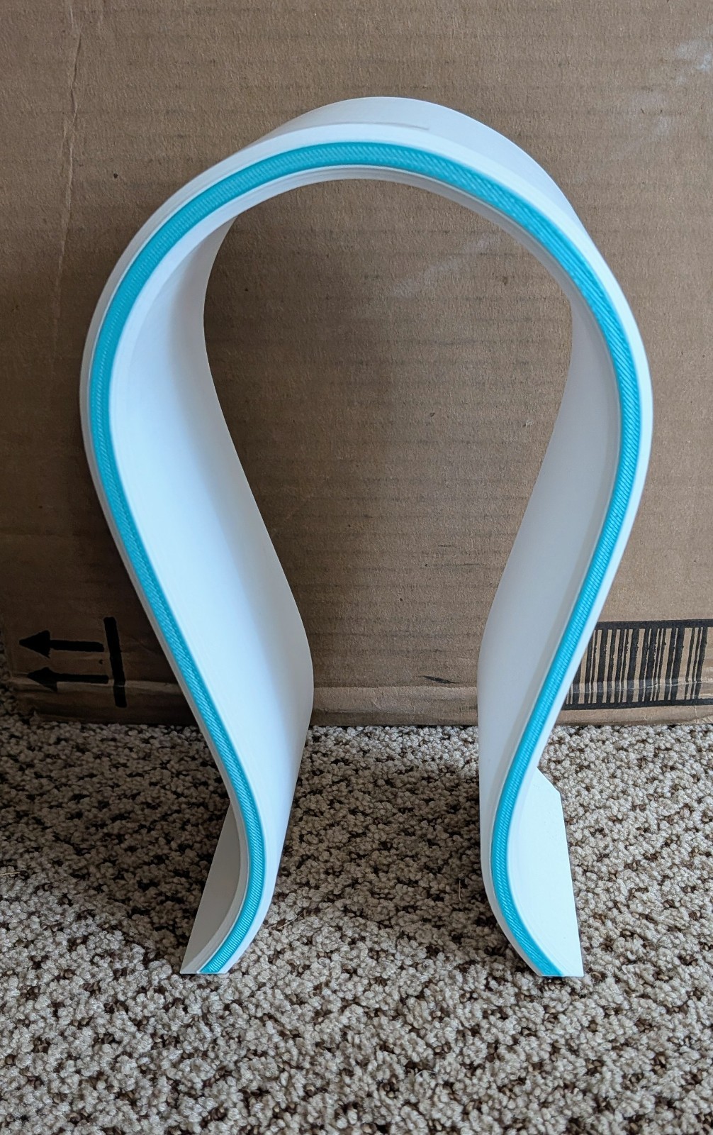 3d printed headphone stand White And Blue