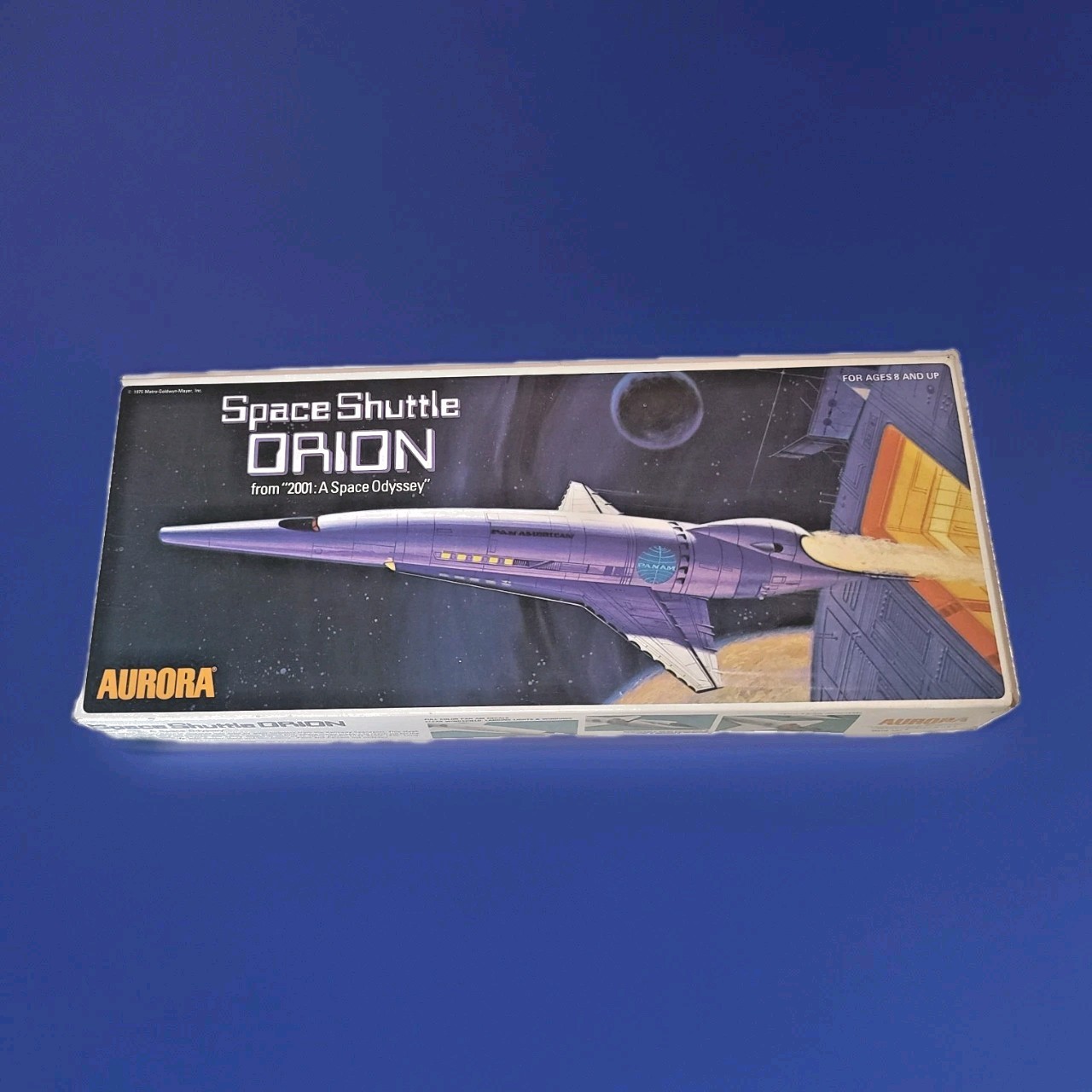 Rare Aurora 1975: Space Shuttle ORION from '2001: A SPACE ODYSSEY Model Kit open