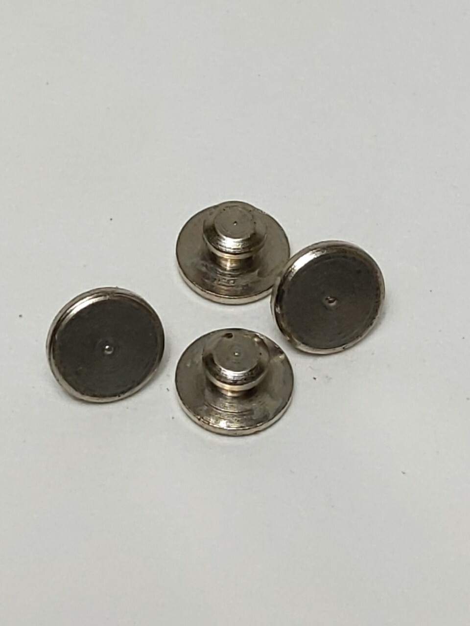LOT OF 4 SUPCO RETAINERS SM29 (NOS)