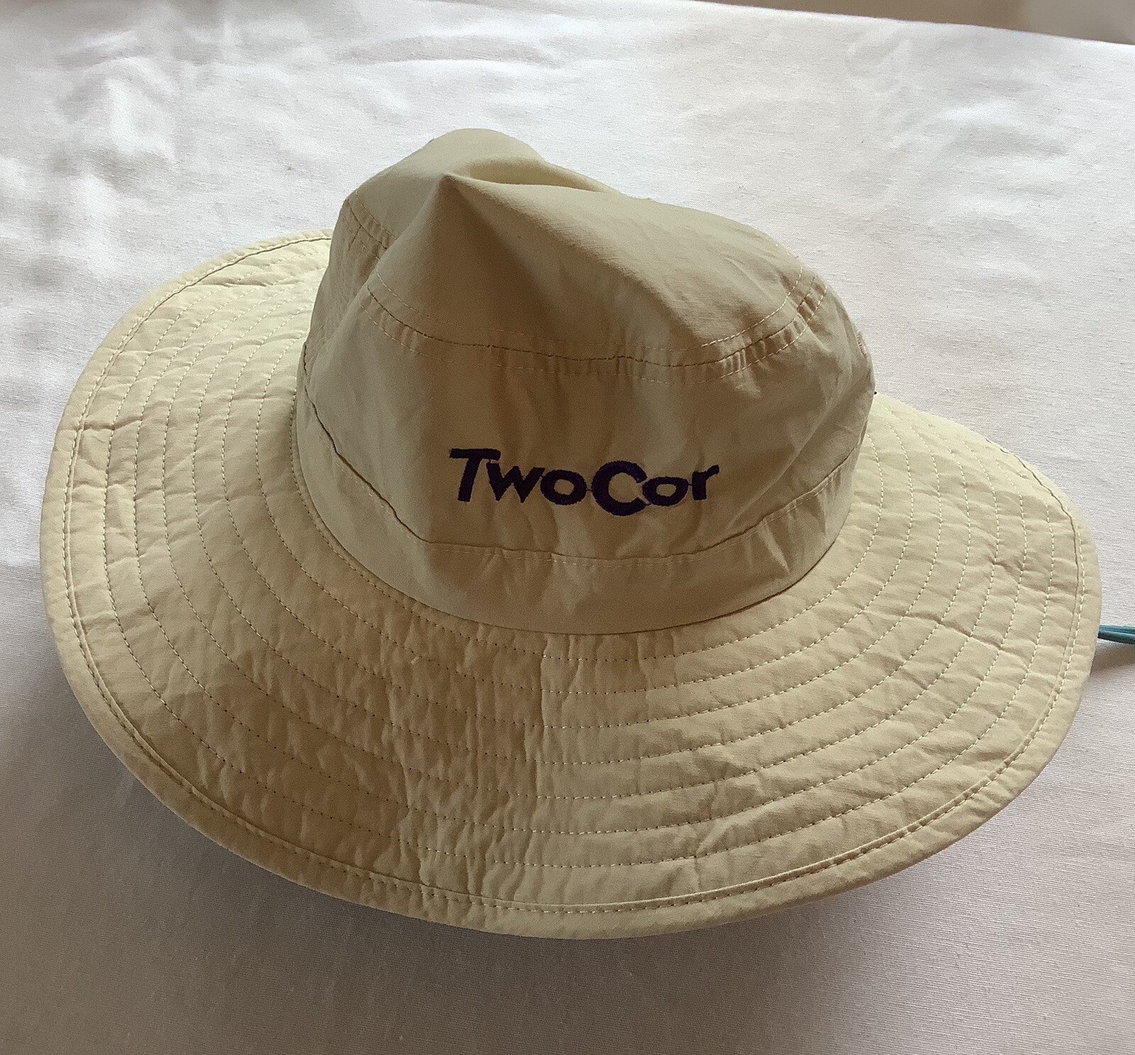 Adams Sunblock Collection 50+ UPF Beige Brimmed Sunhat Size S/M With Chin Strap