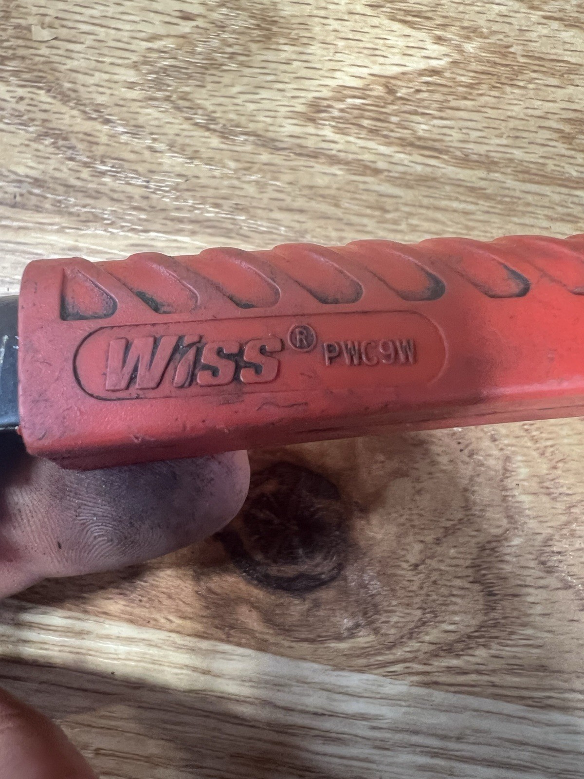 Crescent Wiss PWC9W Multi-Purpose 8 inch Wire Cutter Red Handle