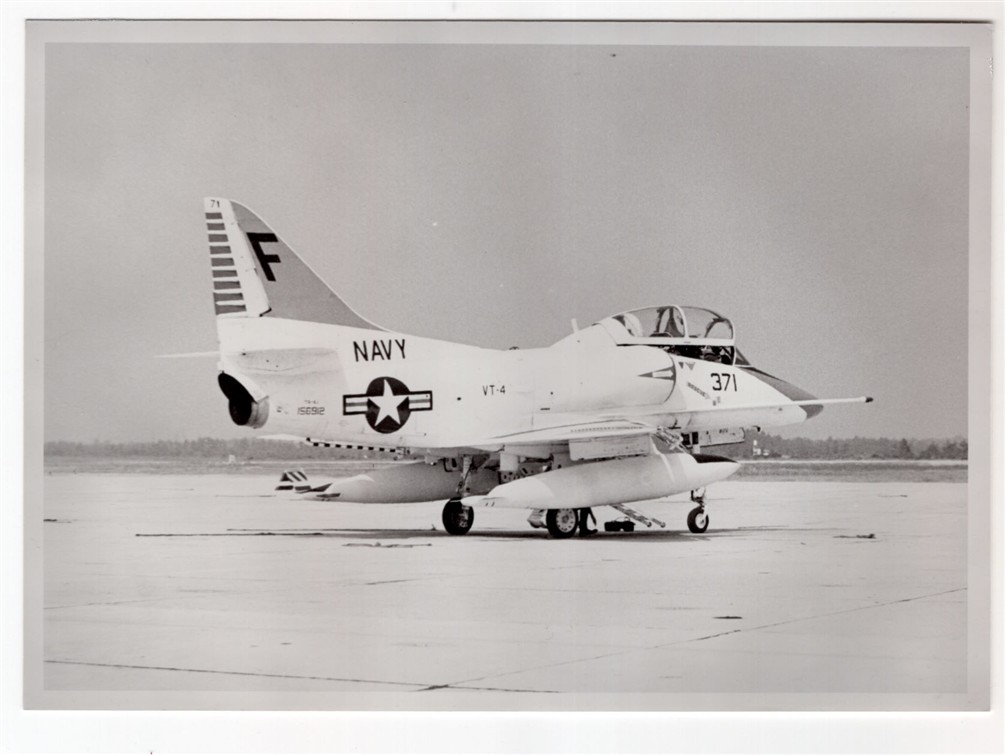 1978 US Navy Douglas TA-4J Skyhawk 156912 VT-4 NAS Pensacola 5x7 Original Photo