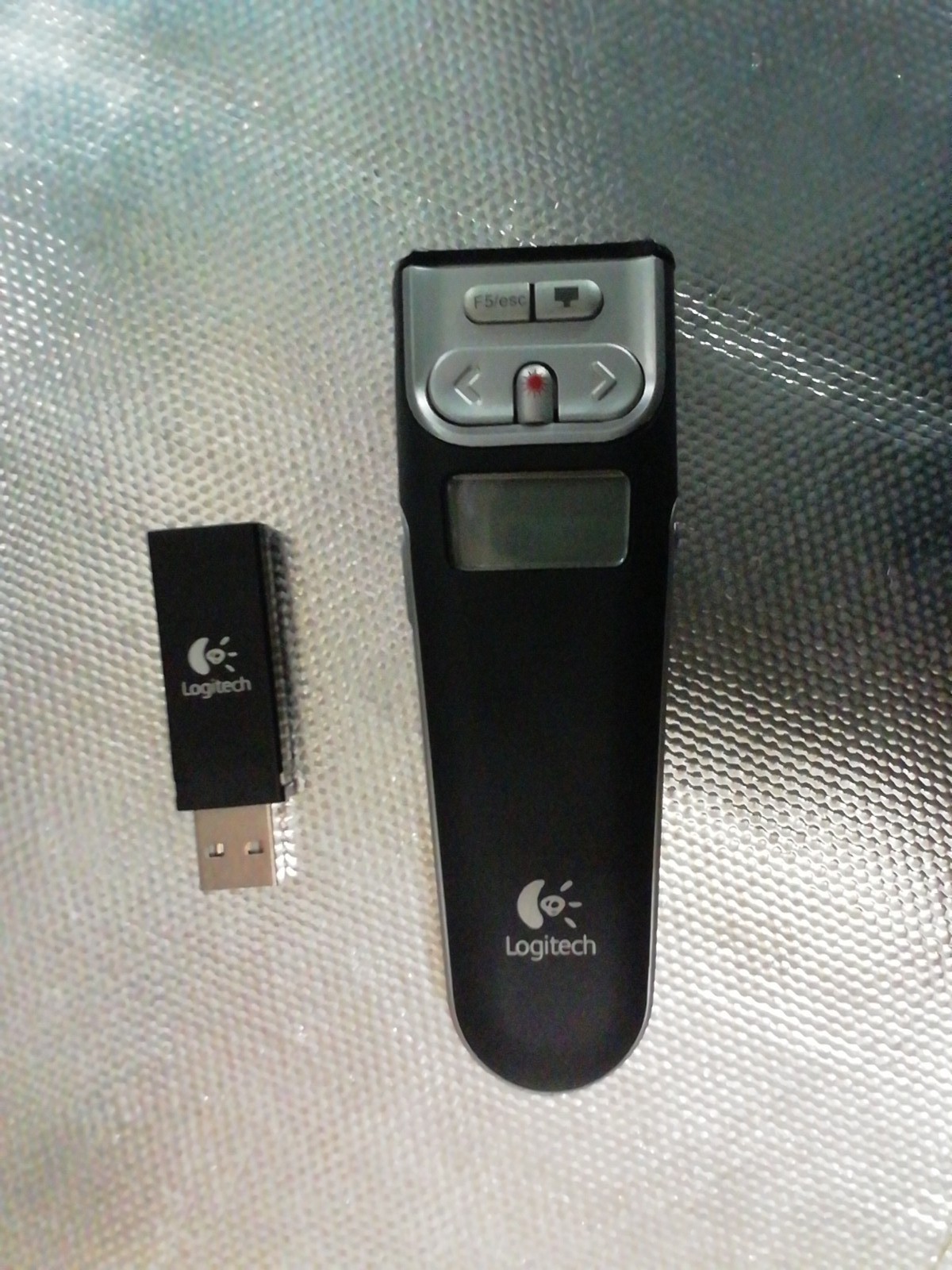 Logitech Wireless 2.4 GHz Cordless Presenter With LCD Timer 931307-0403