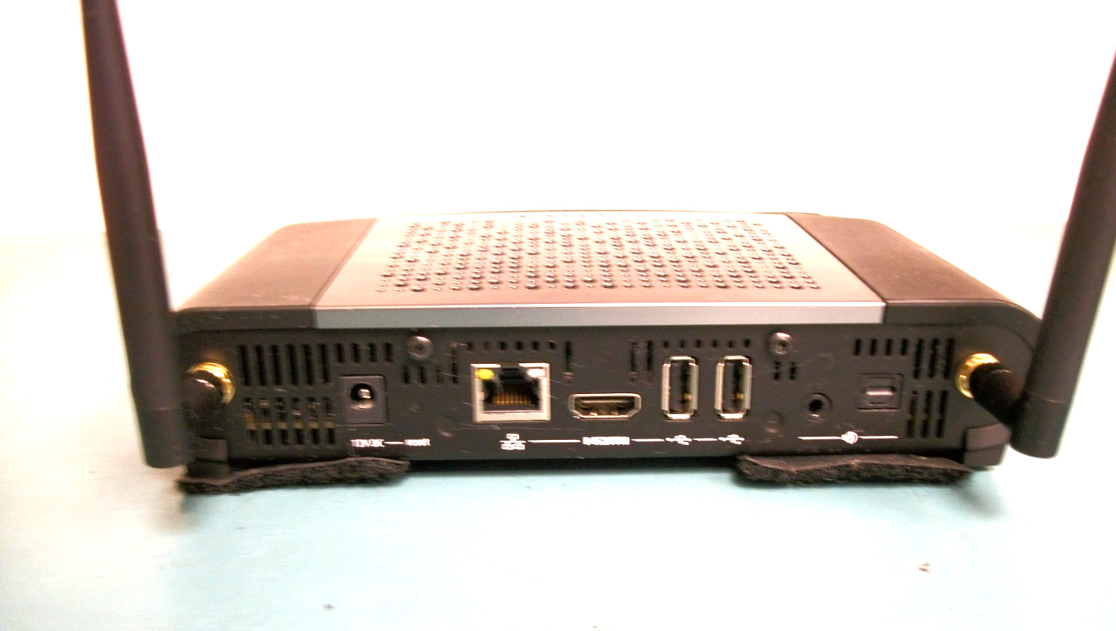 BARCO ClickShare CSE-200 Presentation System Model# R9861520 w/Button