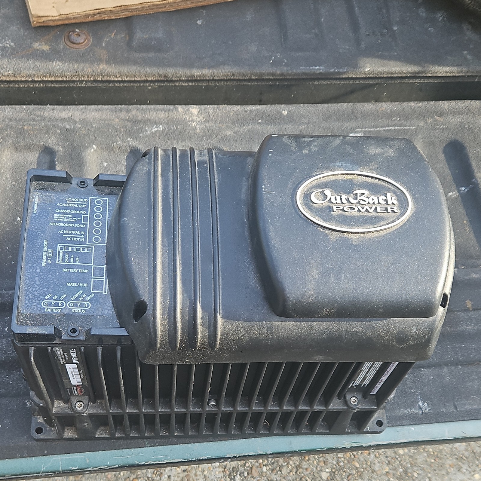 OutBack Power FX3048MT 3000W 48V Sine-Wave Inverter/Charger 30A Switch