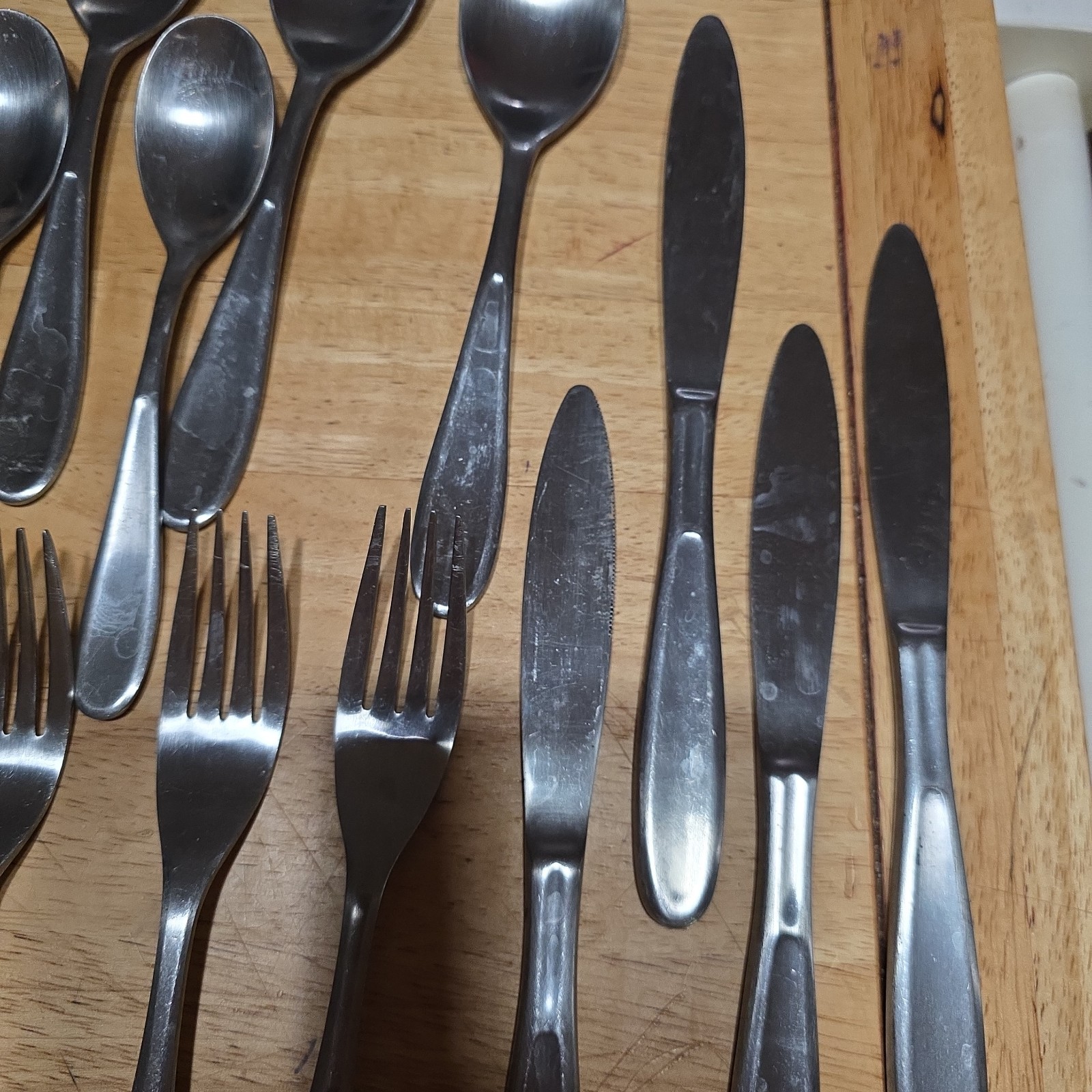 20 Piece Set - Hampton Silversmiths 235 MESSINA Stainless Flatware Misc Pieces