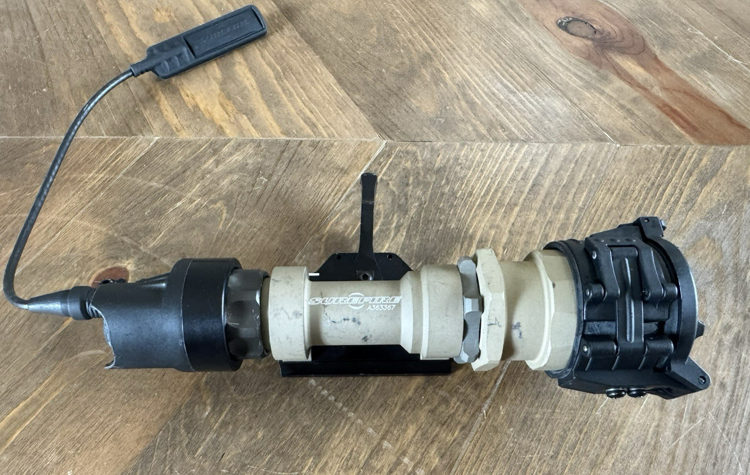 Surefire M952 Tactical Tan Flashlight W/ IR Filter, M93 Mount & Pressure switch