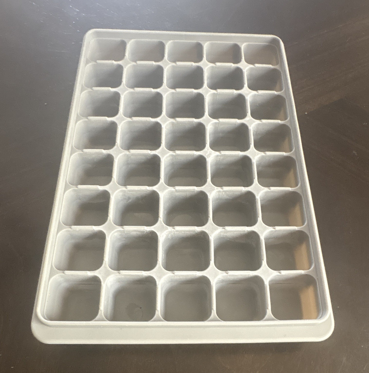 35-Cube Stackable White Plastic Ice Cube Tray, Square Mold, 9 in x 5 in