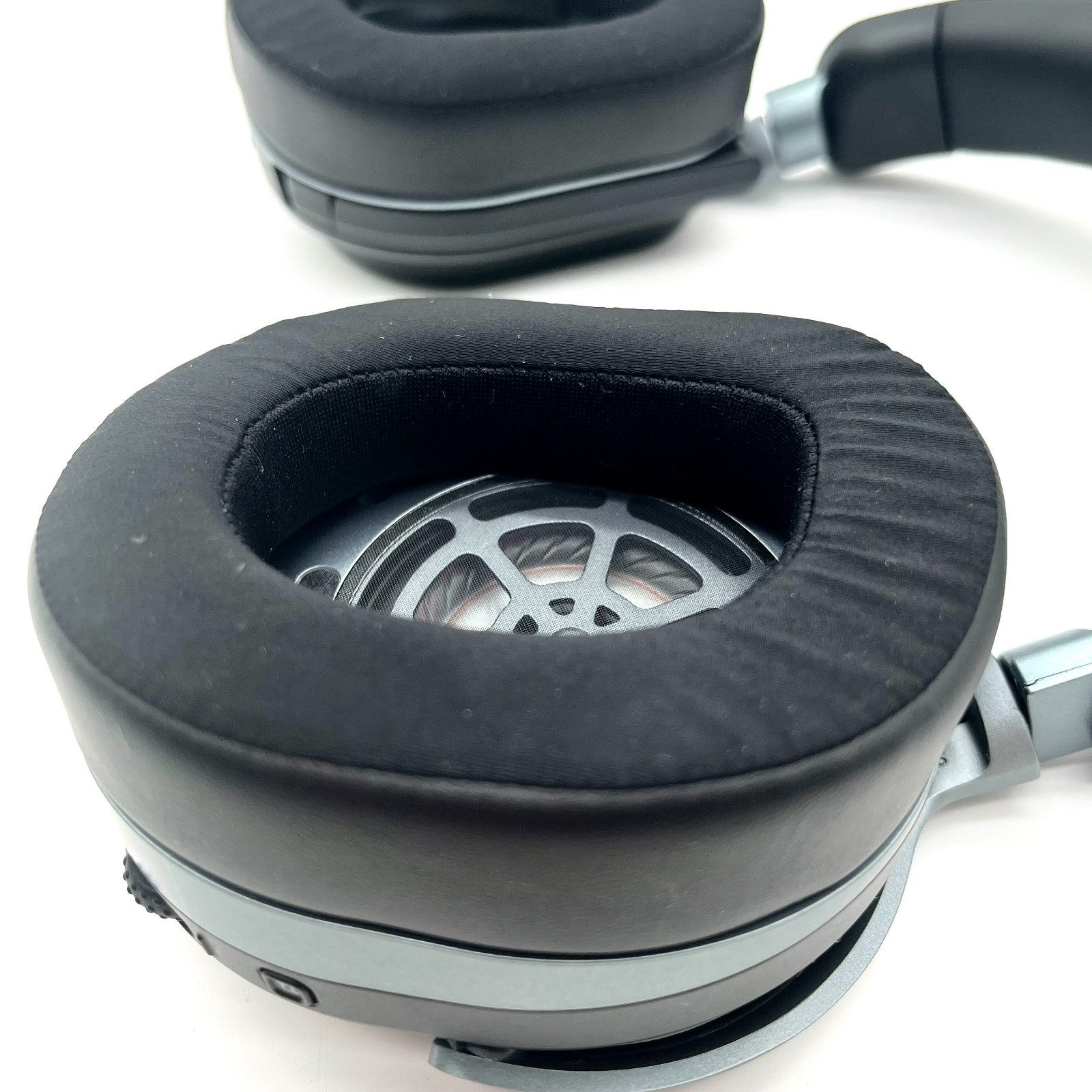 Turtle Beach Stealth 700 Wireless Multiplatform Gaming Headset for Playstation