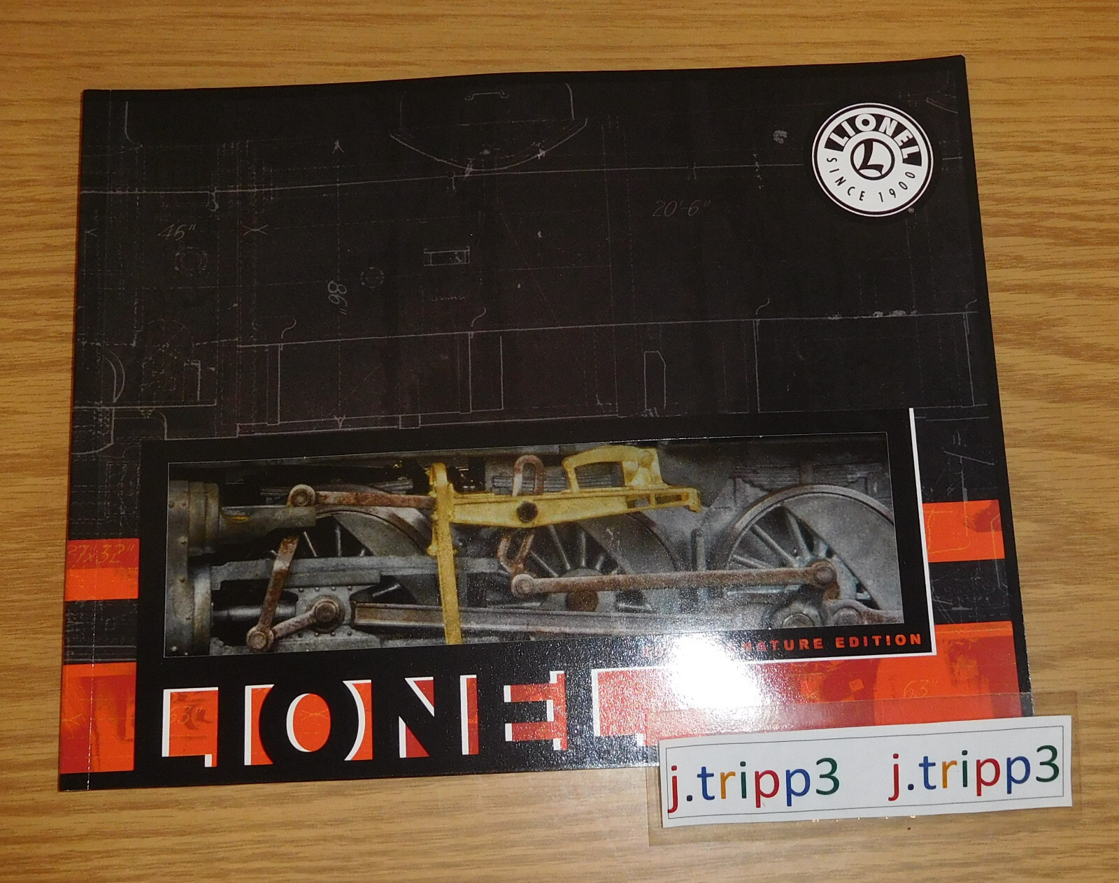 LIONEL TRAIN 2015 SIGNATURE EDITION VOLUME 1 CATALOG O GAUGE SCALE BOOK 150 PAGE