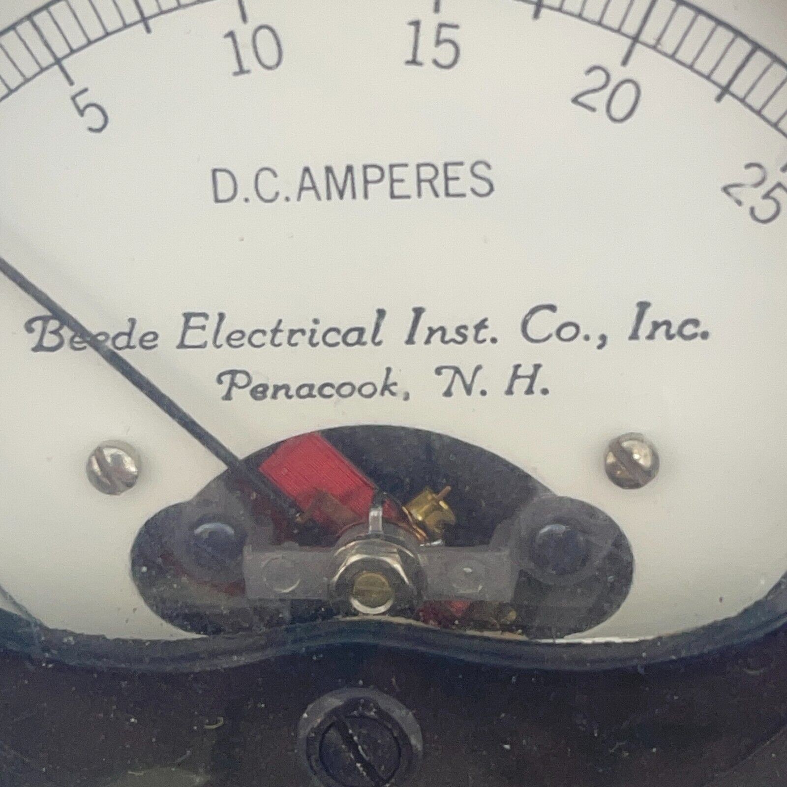 Beede Electrical Instruments DC Amperes 0-25 Panel Meter Gauge - New