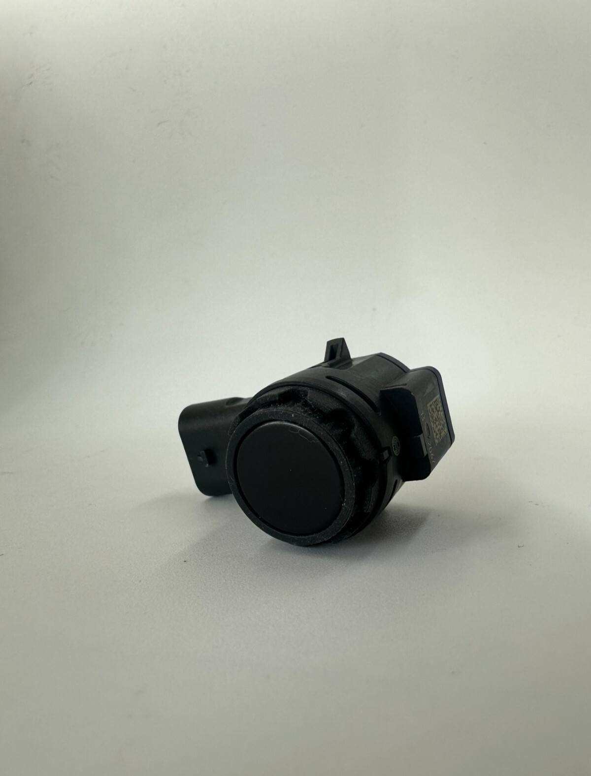 Black parking sensor 9826784-01 / OEM New BMW / 0263053558