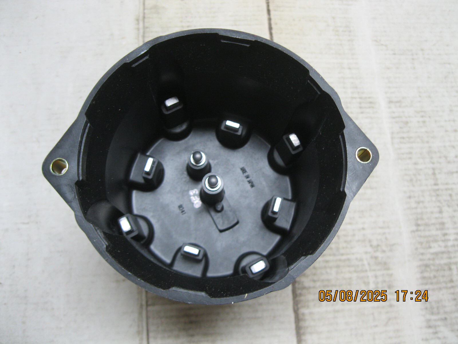 Distributor Cap Standard JH87 (cap only, no screws)