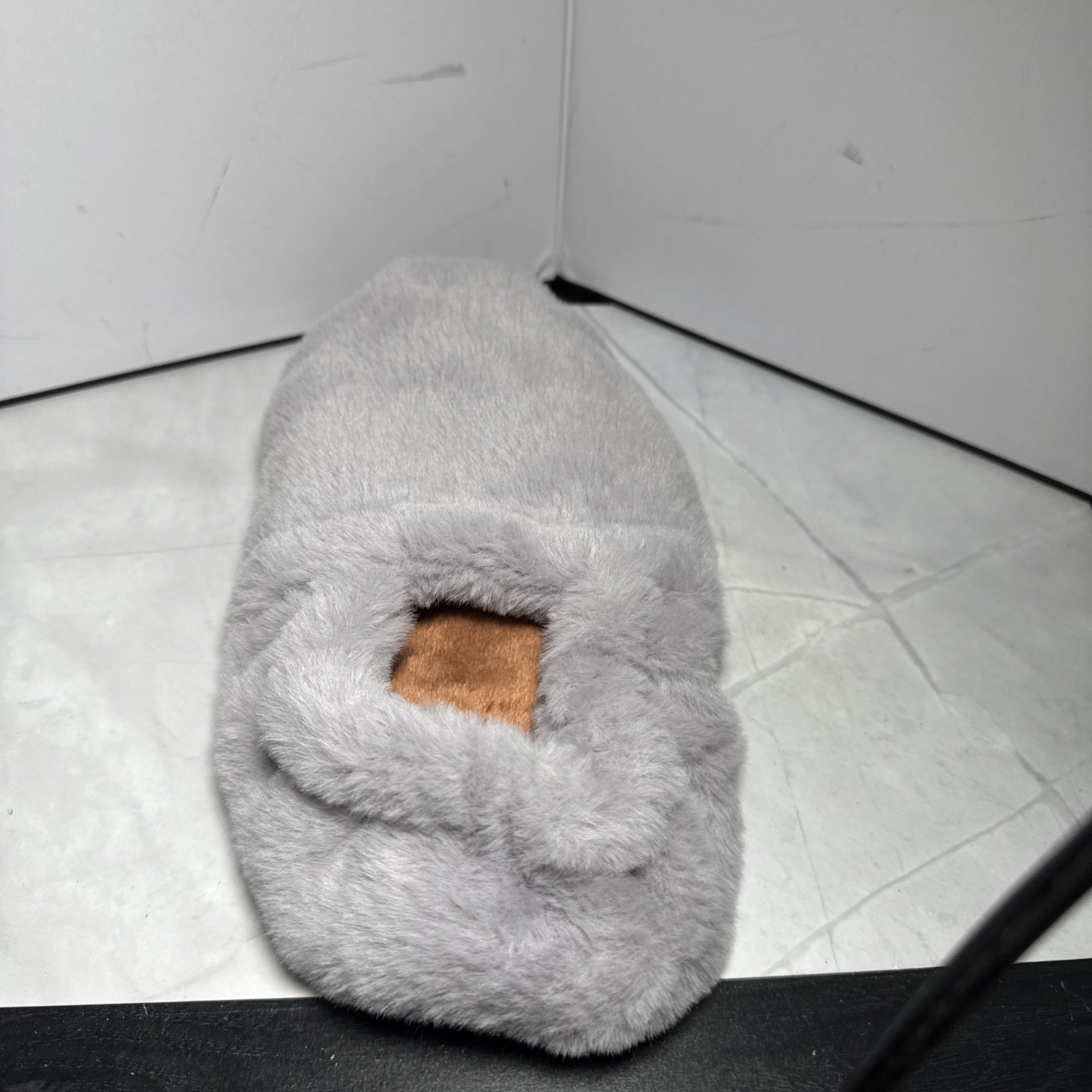 LEONNS Microwavable Heated Slippers. Made W/ Flaxseed & Lavender NIB