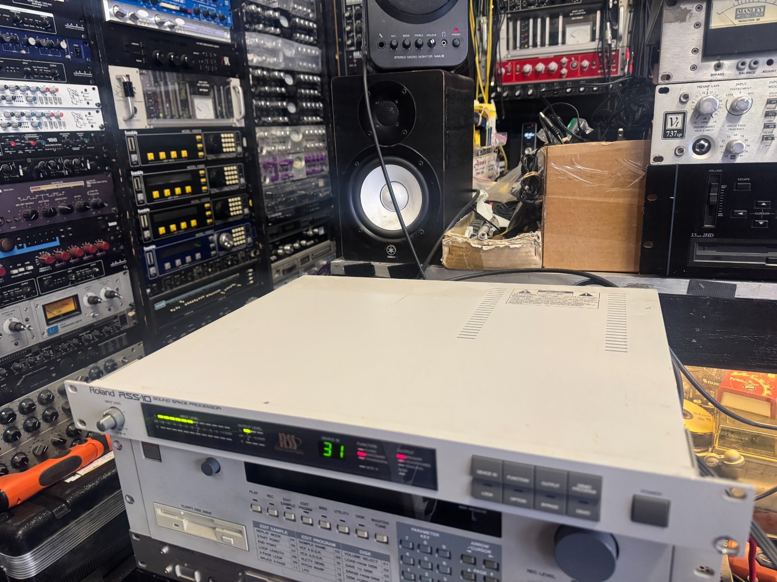Roland RSS-10 Sound Space Processor Rare Rack RSS10 Reverb ARMENS