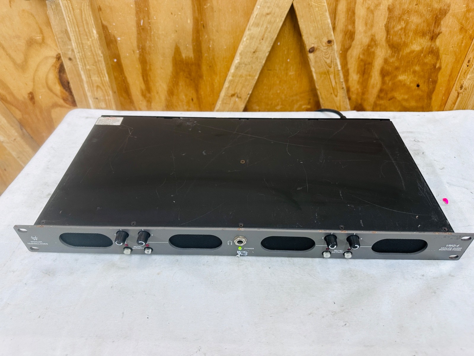 Wohler Technologies VMQ-4 Analog Audio Monitor Panel - Tested & Working - ONE