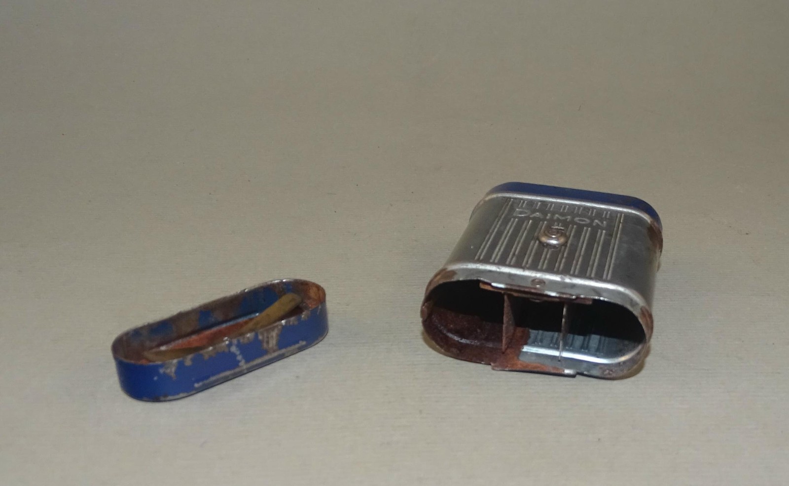 WW2 Small Germany Mini Flashlight DAIMON
