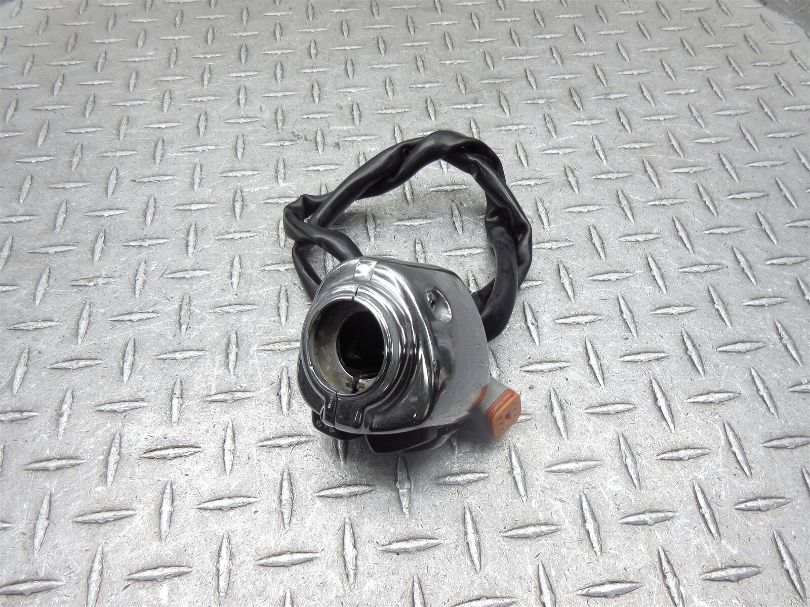 2000 Harley Davidson Softail Deuce FXSTD Left Switch Control Signal Light Horn