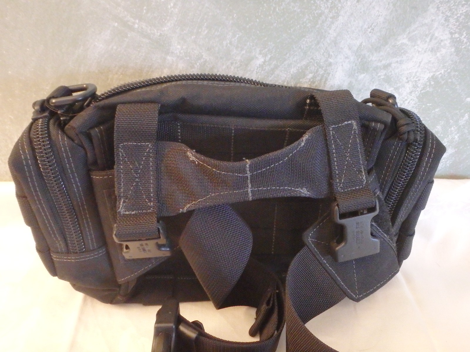 Maxpedition Black Proteus Versipack MX402B Adult Waist Strap Water Resistant Bag