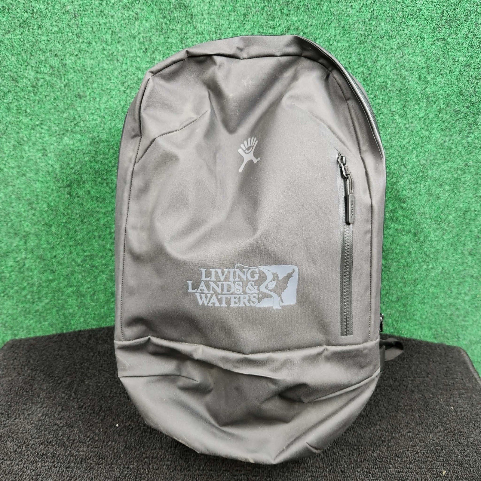 HYDRO FLASK- Hydration backpack- 20 liter- Journey Series- Black M/L- 19x12x6
