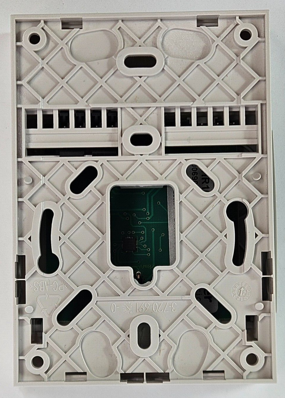 Schneider Electric Room Humidity Sensor SHR100