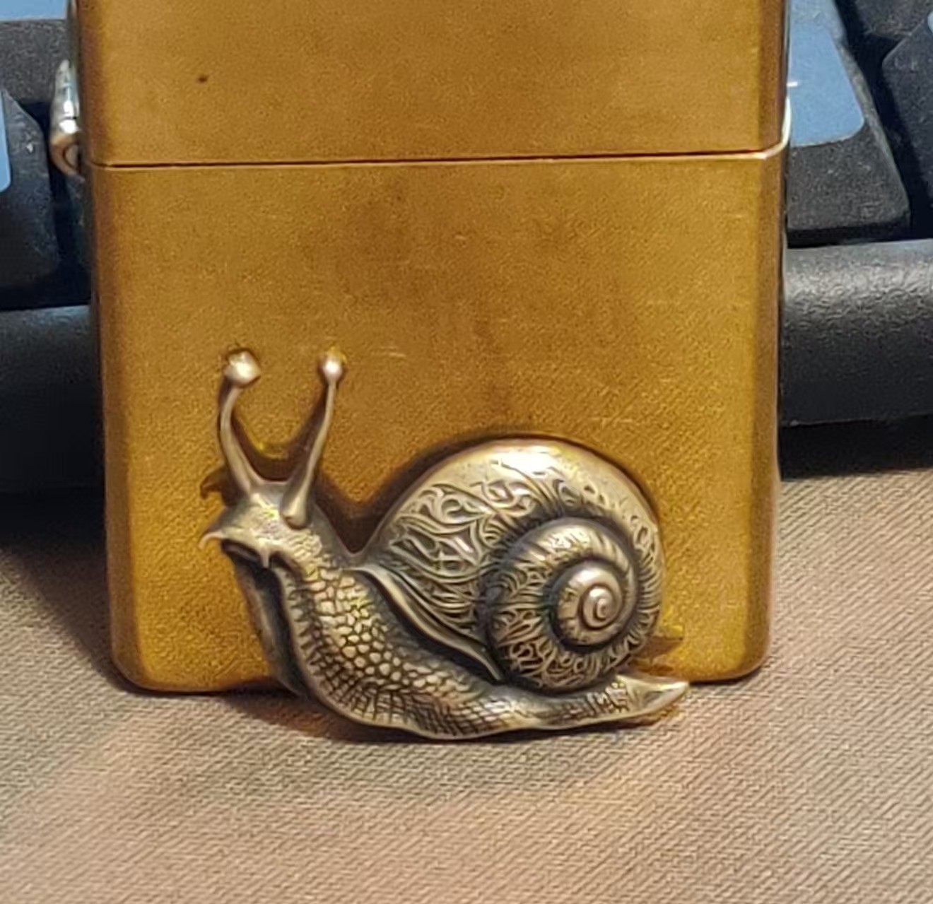 1 piece Brass Realistic snail statue sticker Lighter DIY Accessory