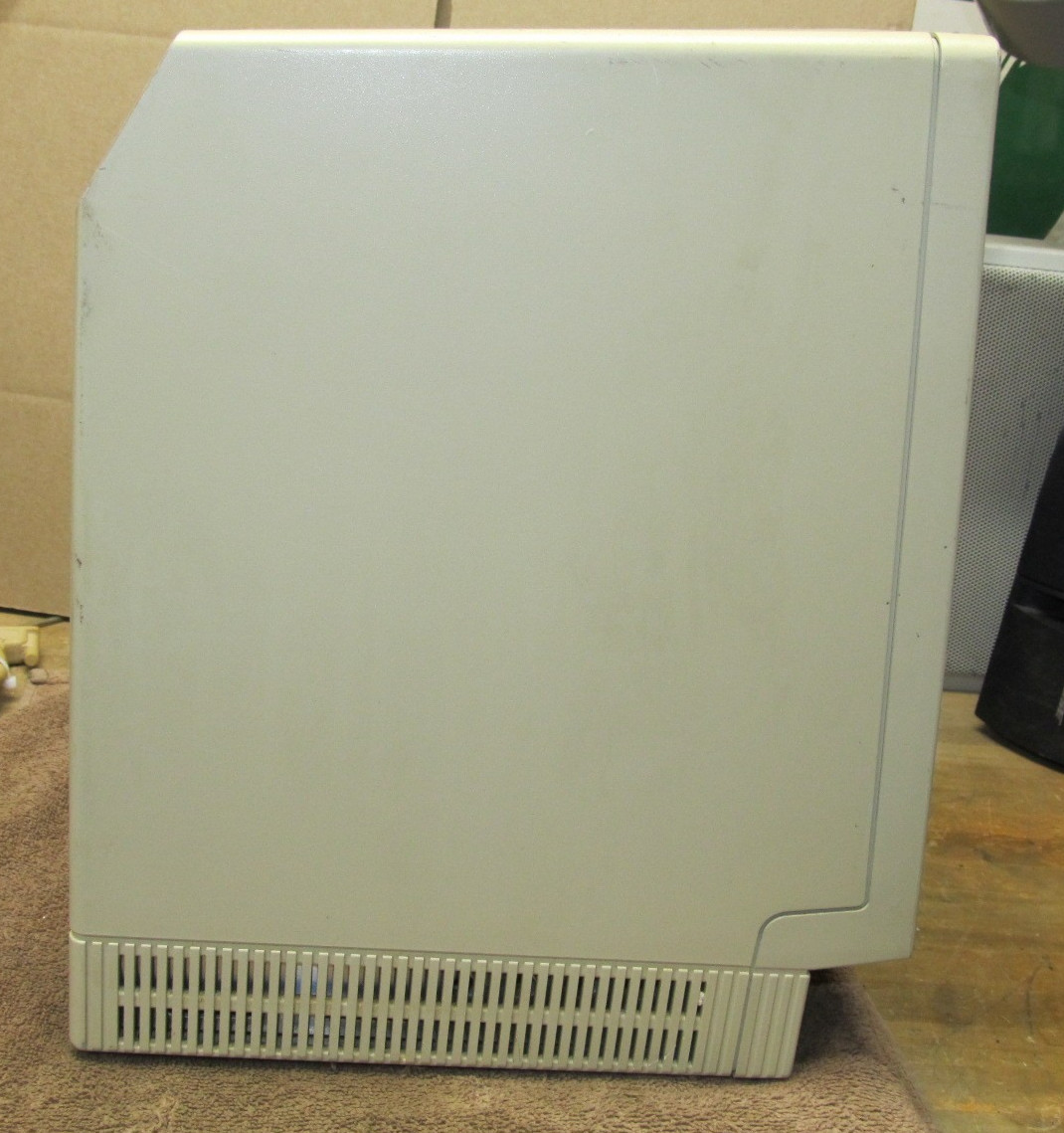 Vintage Apple Macintosh SE M5010 Computer