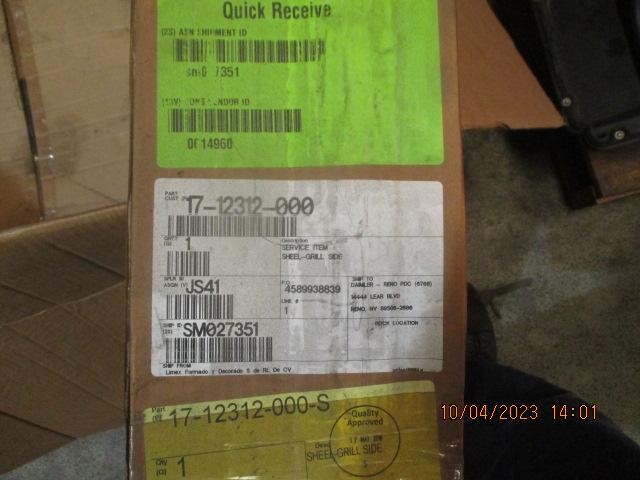 For FREIGHTLINER FLD112 SD GRILLE SHELL ,  FL