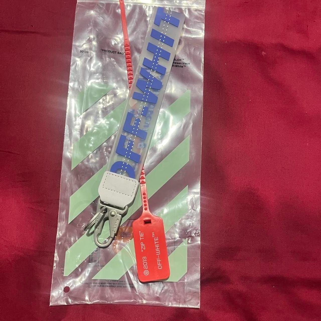 🌊 Blue | transparent | Off-White | Keychain