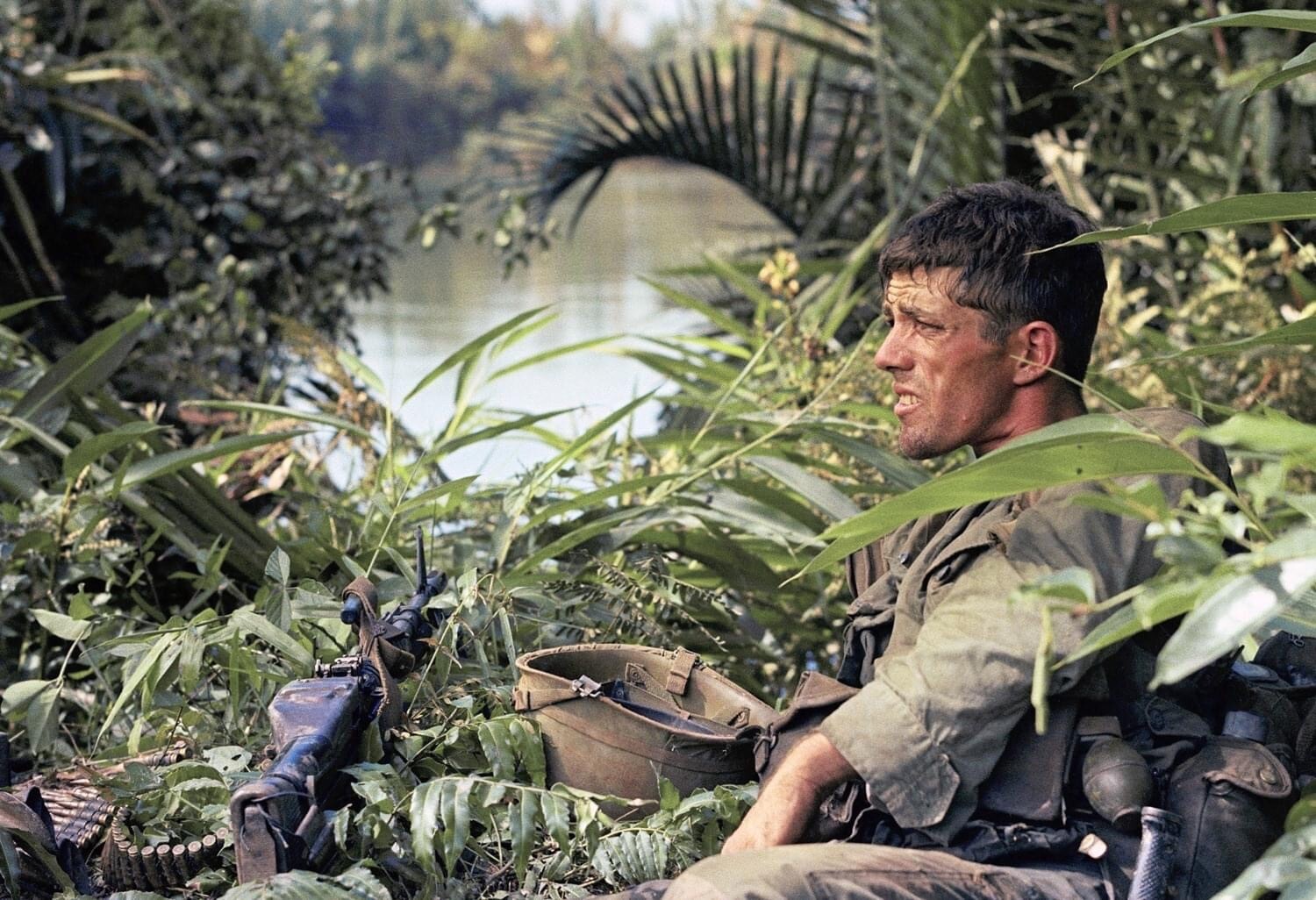 Vietnam War Photo  /  US Soldiers on Patrol  Vietnam  COLOR Photo  8311