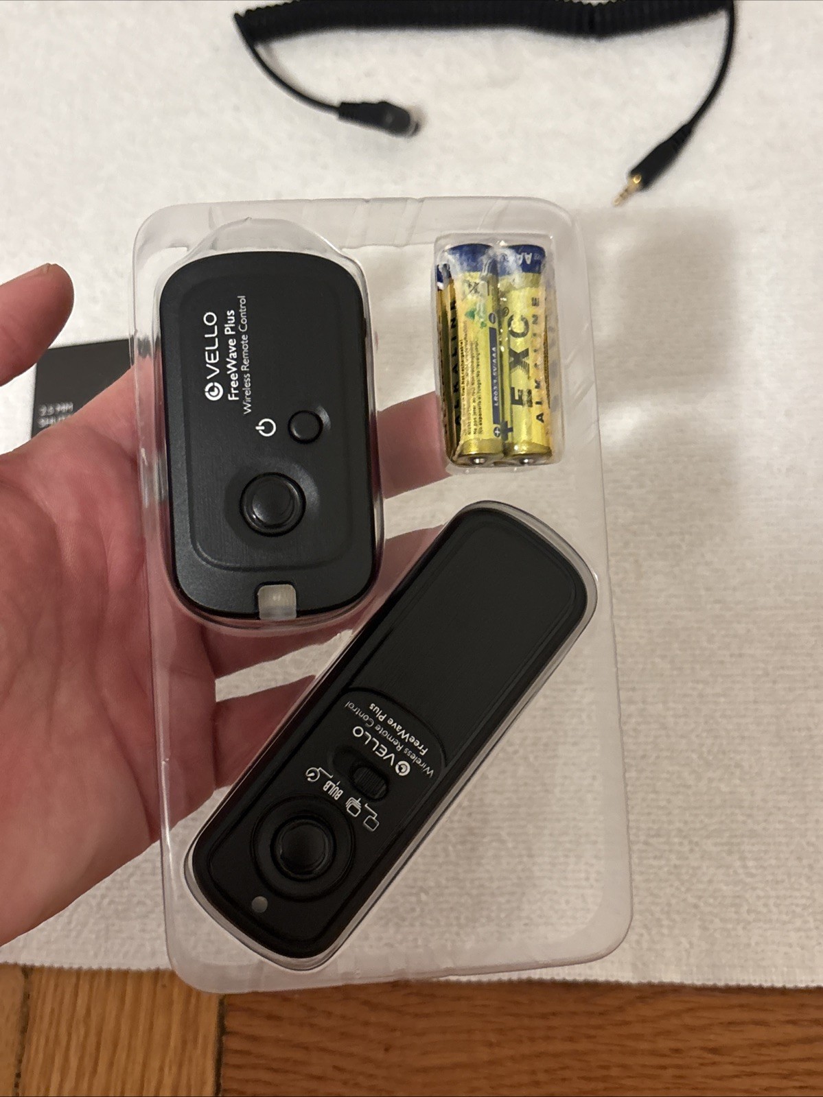 Vello FreeWave Plus RWII-N Wireless Remote Shutter Release for Nikon 10 pin NEW