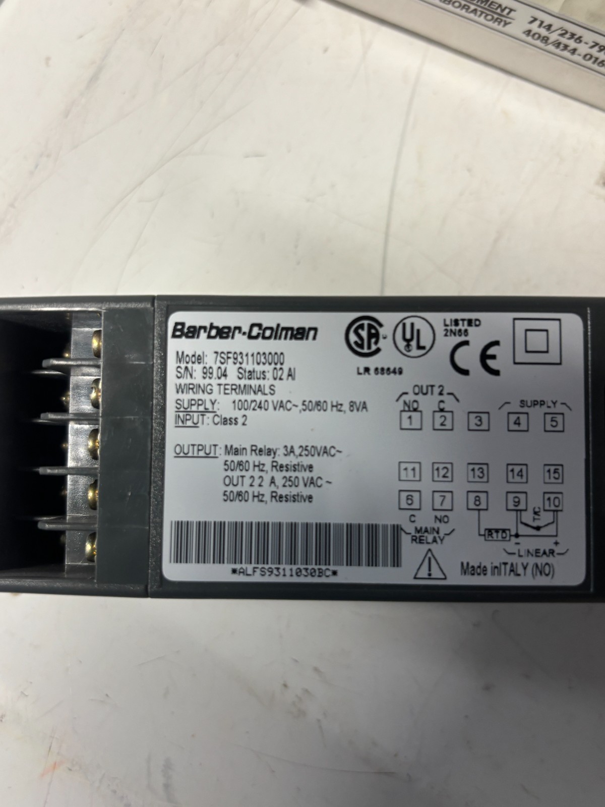 NEW - Barber-Colman 7SF931103000 7SF Temperature Controller 100-240V VAC Supply-