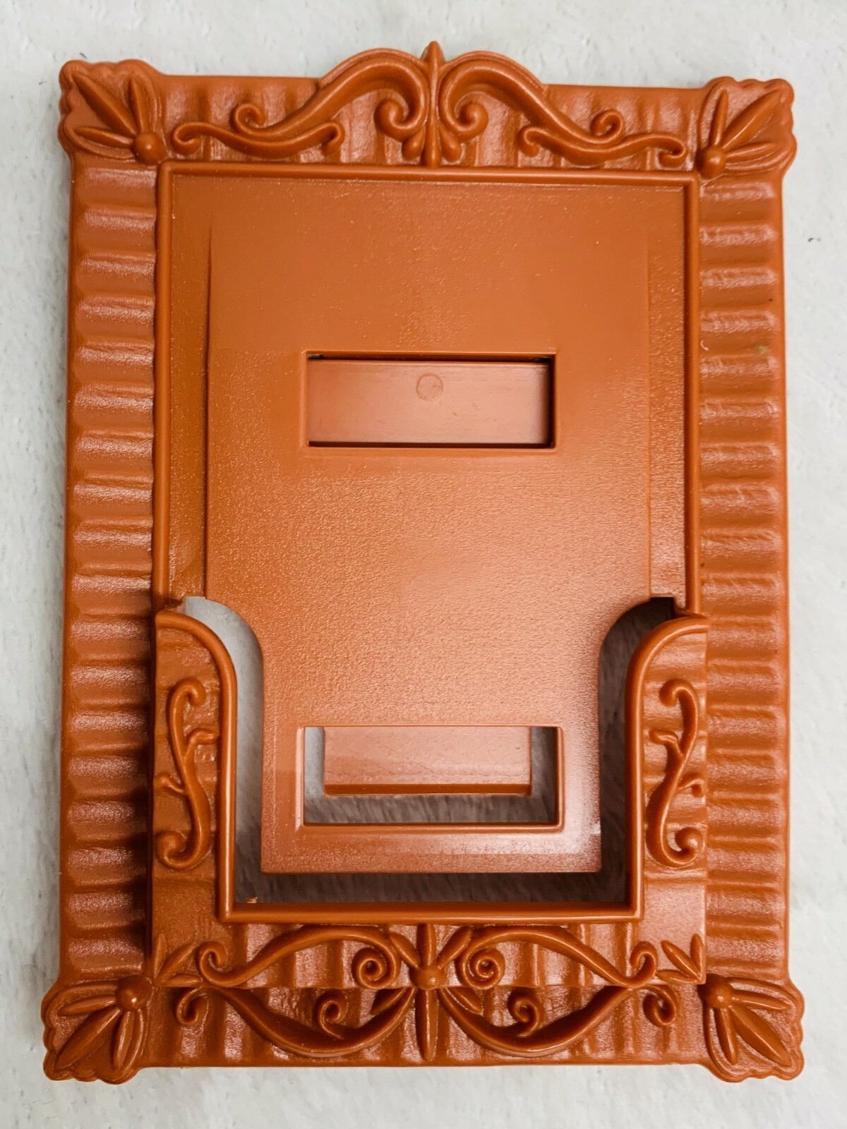 13 Dead End Drive Portrait Frame Fireplace Bookcase Replacement Part 1993 MB