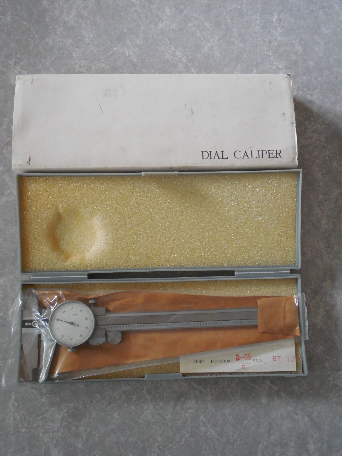 Vintage QING GONG DIAL CALIPER, 1987, STAINLESS HARDENED, 9 1/2" LONG W/CASE!