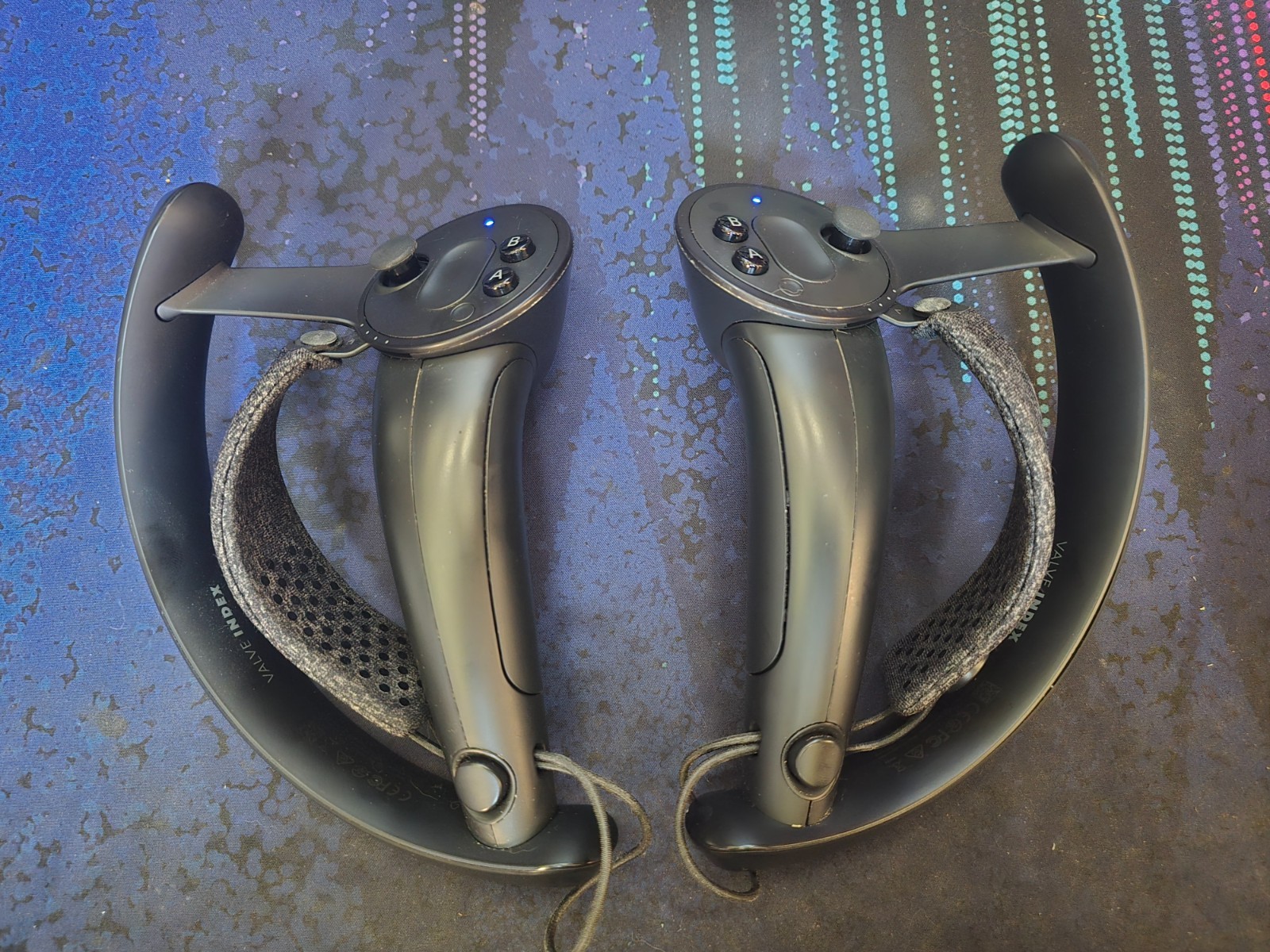 Valve Index VR Controllers Knuckles Steam Set Pair - Left & Right Used SteamVR
