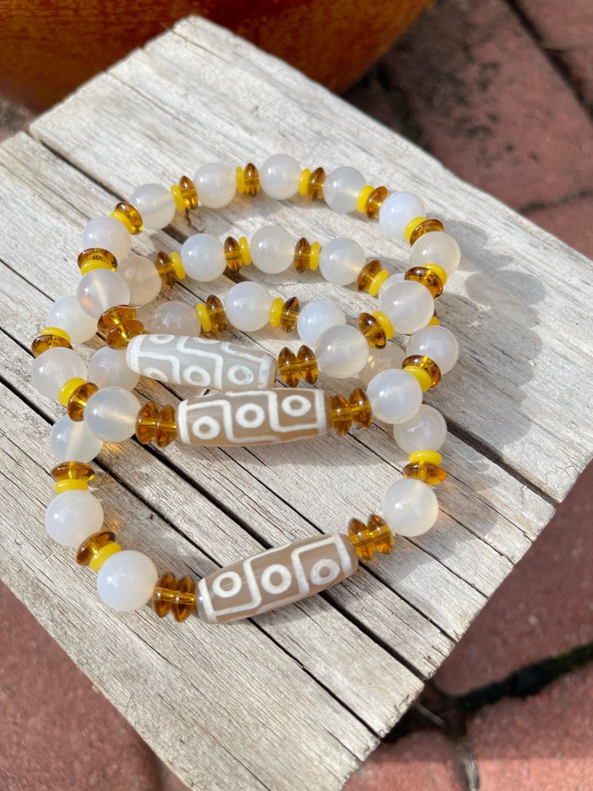 Dzi Bead Bracelet White Agate Bracelet Black Agate Stretchy Bracelet