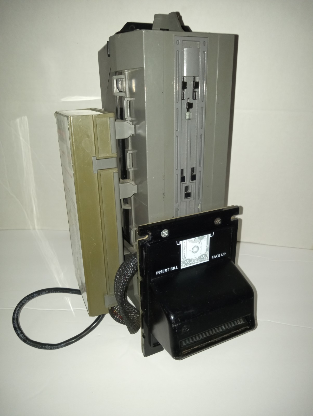 Coinco MAG52BX 24 Volt Bill Validator $1's Only