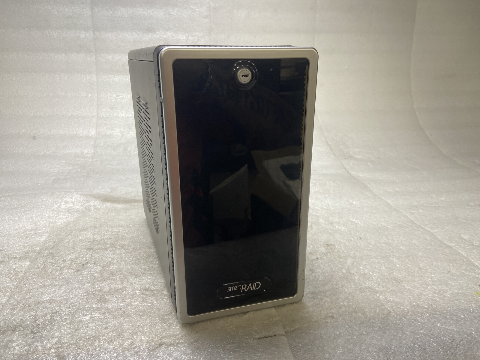 SMART RAID SAPPHIRE I-E350M1 E-350 0GHz 2GB RAM 1GB HDD AMD NO OS Good