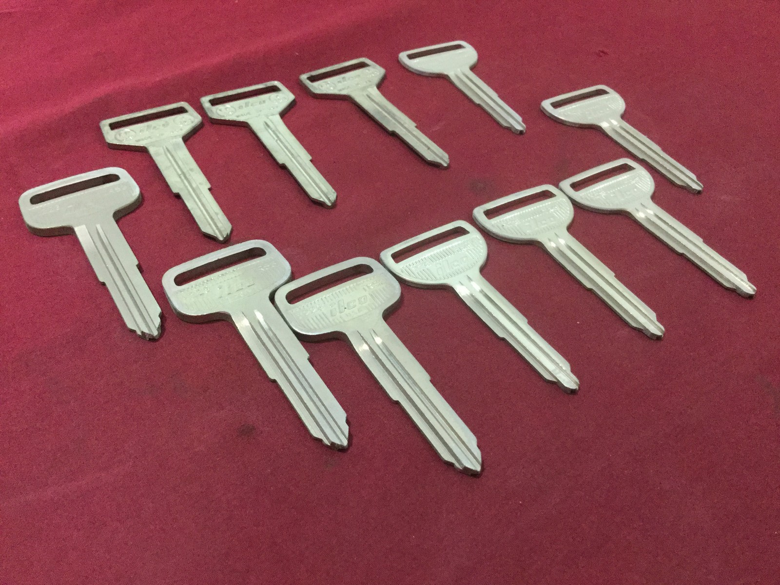Toyota by Ilco X215, X223, X151 Auto Key Blanks, Set of 11 - Locksmith