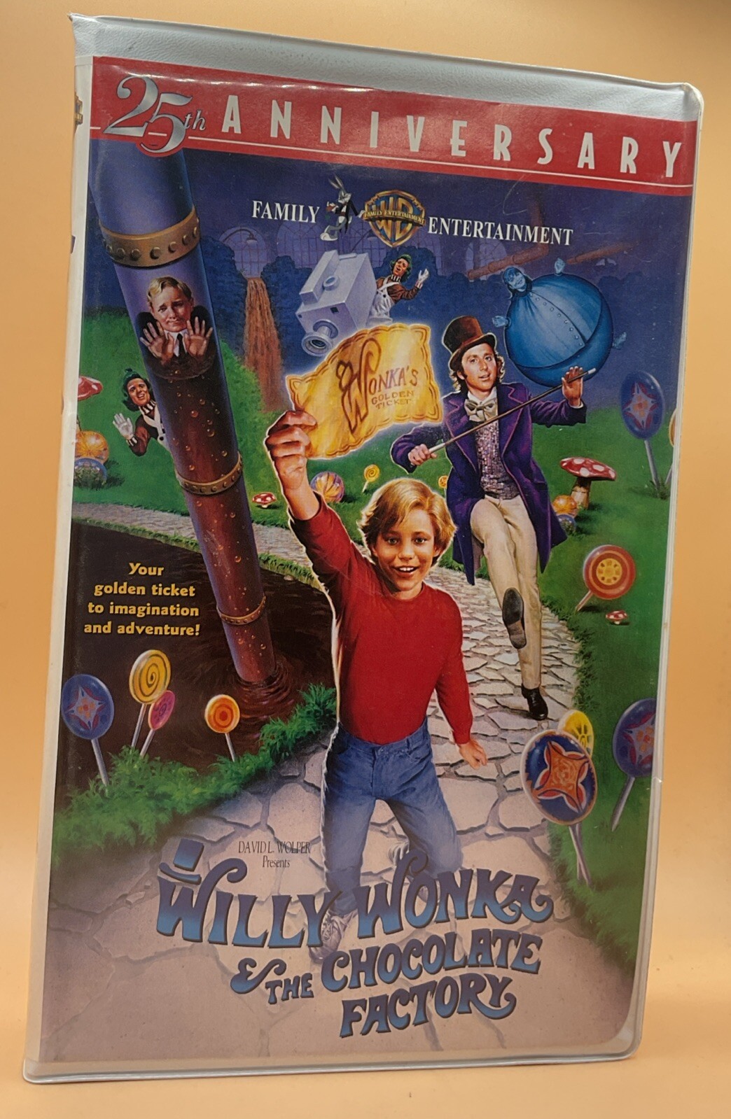 Willy Wonka and the Chocolate Factory VHS 1971, 1996 Clamshell Acceptable-Worn