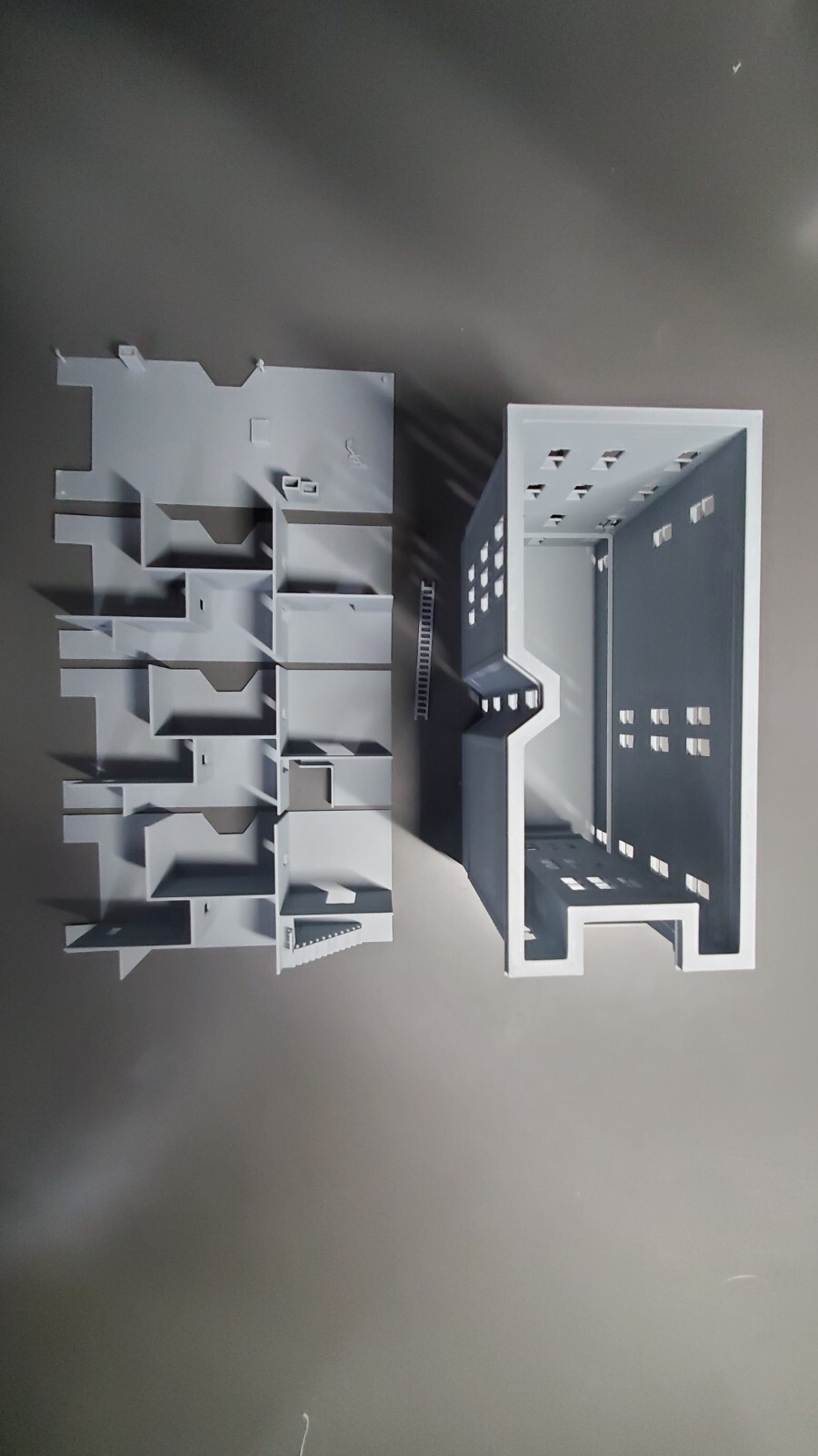 N Scale Building Brownstone