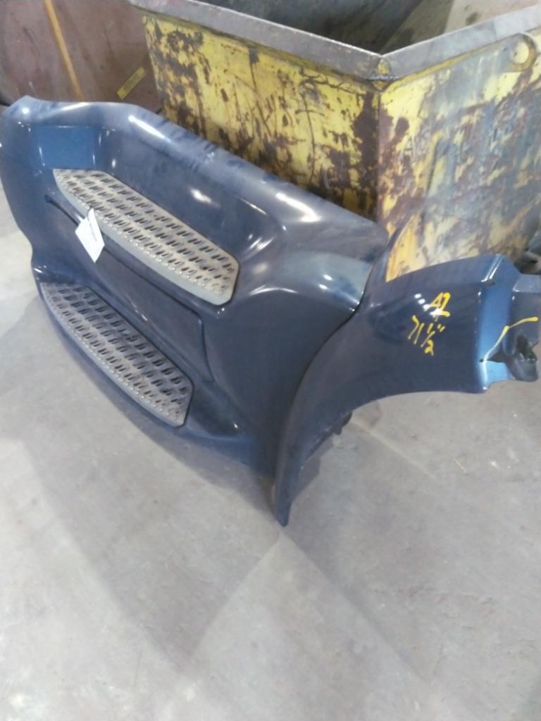 For 2013 PETERBILT 579 SIDE FAIRING Right , MN