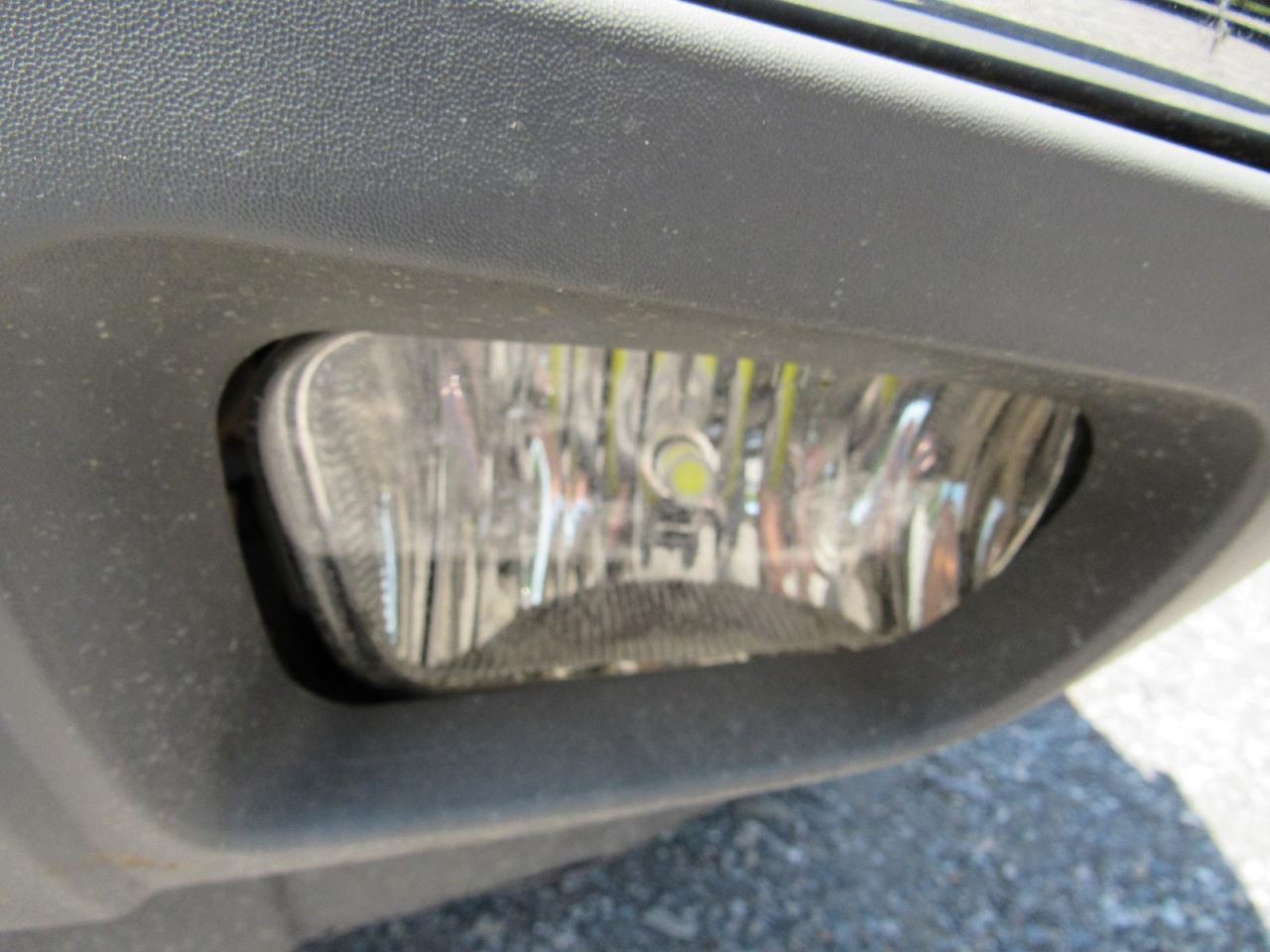 SILVRDO15 2005 Glove Box 1058406